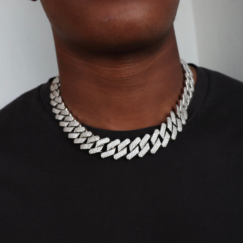 Model Wears The Iced Prong Link - White Gold (20mm) - 46cm