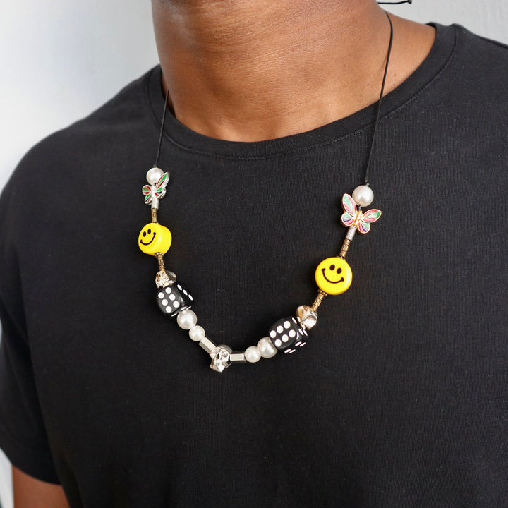 Model Wears The Smiley Pearl Necklace - Black Dice